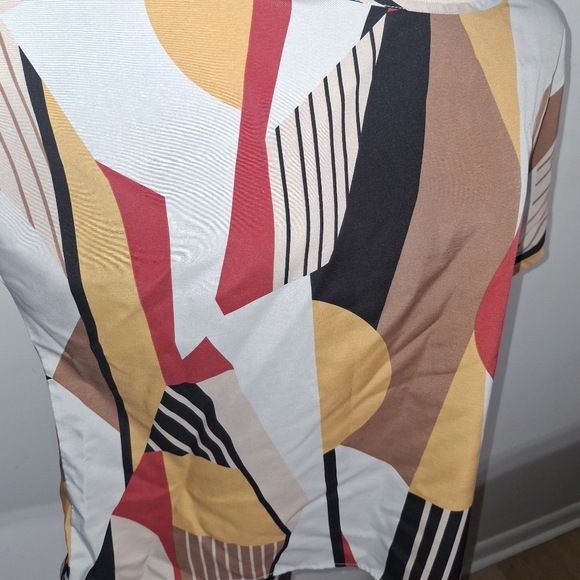 SHEIN /Graphic Blouse Relaxed Style- W Sz 12 - Picture 3 of 6